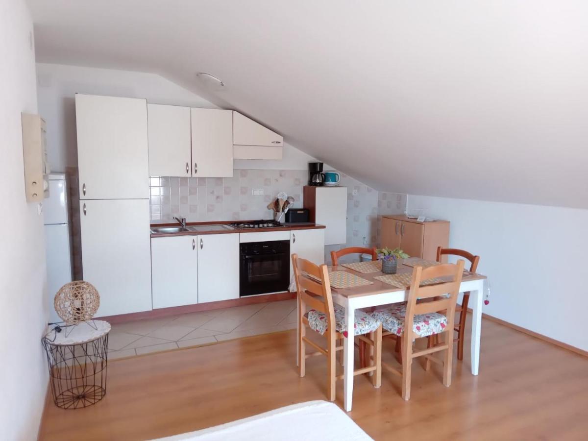 Francis Appartements Pakostane Luaran gambar